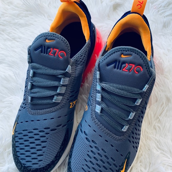 Nike Air Max 270 - Picture 4 of 6